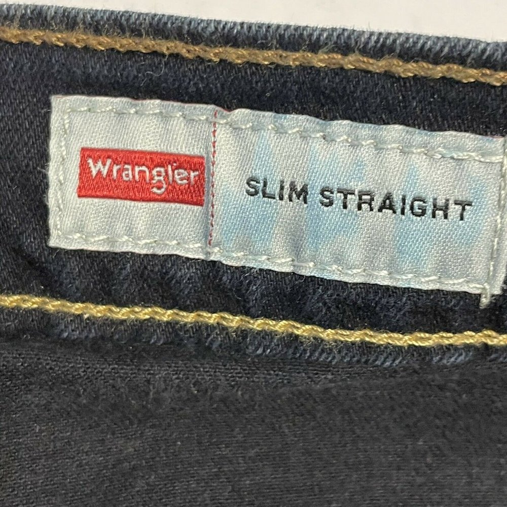 NWT wrangler mens 29x32 dark wash straight jeans - Picture 4 of 8